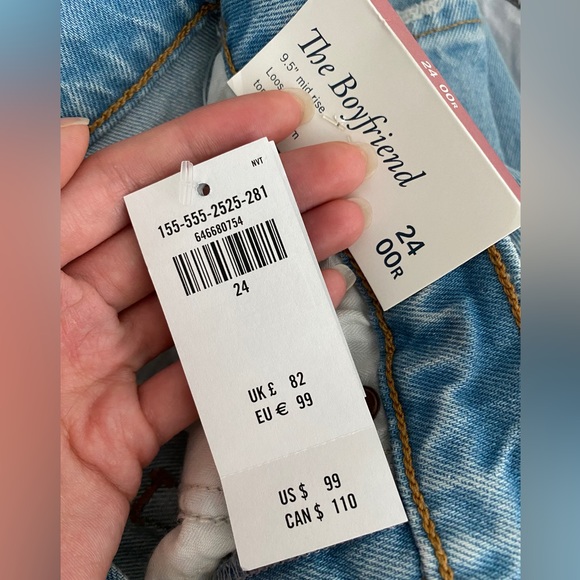 NWT Abercrombie Mid Rise Boyfriend Jeans (24/00R) - Light Ripped Wash - Picture 4 of 6